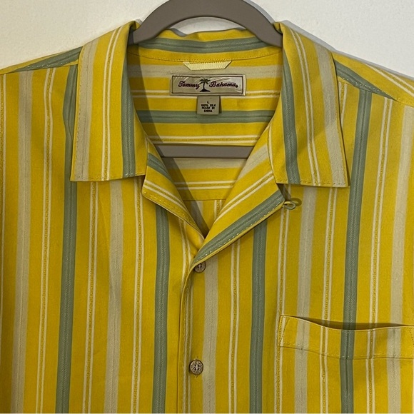 Tommy Bahama ~ Silk short sleeve untucked button up shirt Men’s size L - Picture 2 of 8